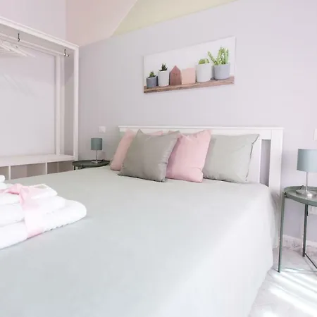 Mona Home-2